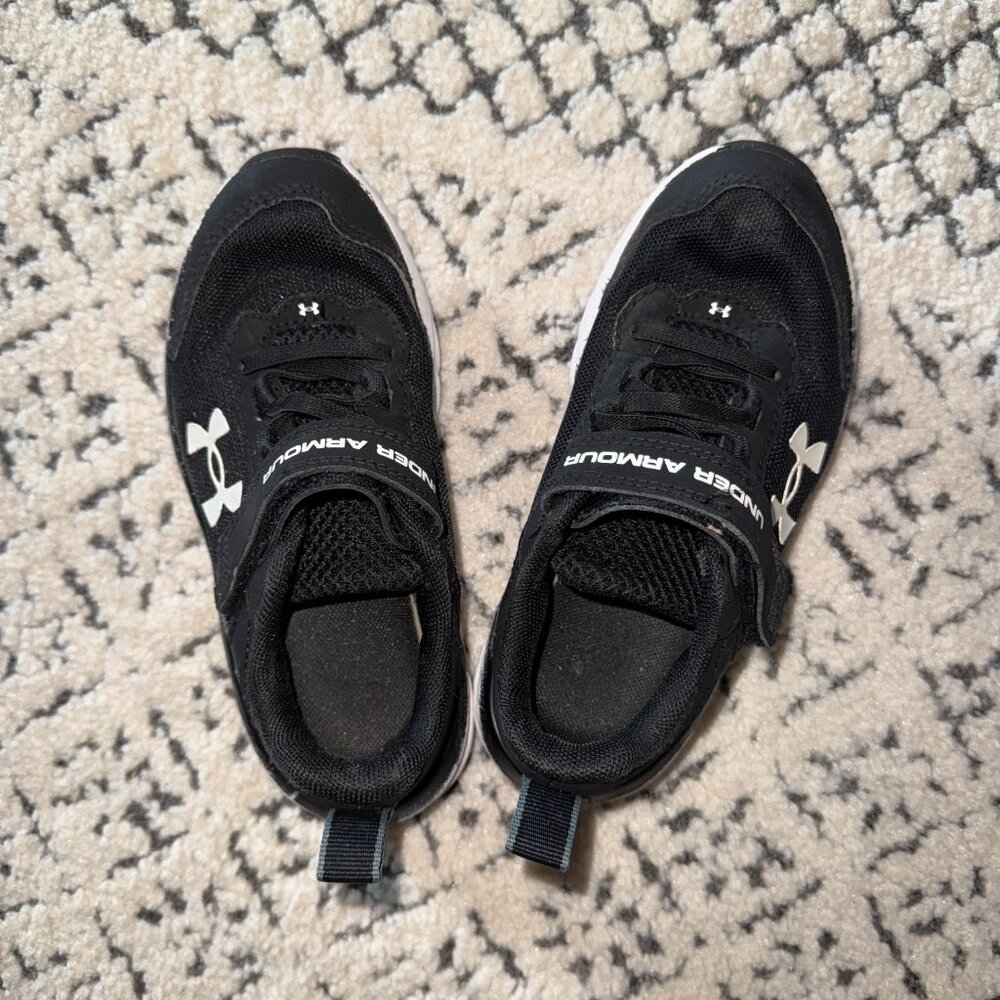 Under Armour Kids' Assert 9 Alternate Closure Sneaker Black Size 11.5